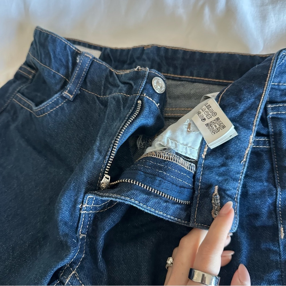 Low Rise Cargo Jeans - Picture 5 of 7